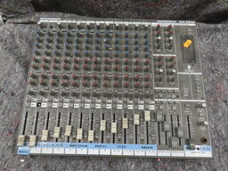 Mixer - BEHRINGER MX2642 (MOMSFRI)