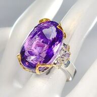 Eksklusivt håndfremstillet unika ring af guld og hvidguldbelagt sterlingsølv