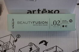 Kasse med Color Booster, Artego, 100ml.