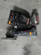 Vinkelsliber BOSCH Med lader og batteri