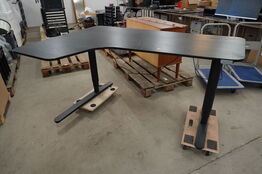 El-hæve-/sænkeskrivebord IKEA