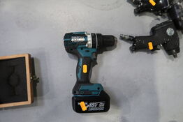Akku bore/skruemaskine MAKITA DHP484 med batteri