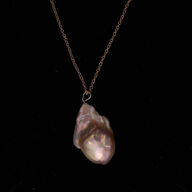 Halskæde af 14 kt rosaguld med lyserød Barok ferskvandperle