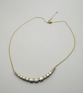 Halskæde af 14 kt. guld med brillantslebene laboratorieskabte diamanter