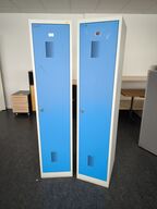 2 stk. omklædningsskabe
