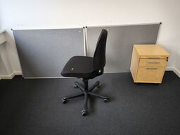 2 stk. tavler, kontorstol samt skuffemodul