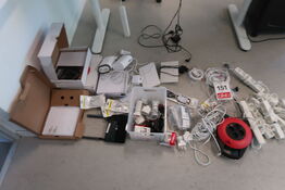 Stort parti ledninger m.m. 