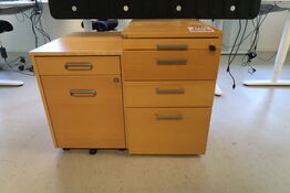 2 stk. Kontorkassetter på hjul