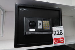 Pengeskab med kode og nøgle 