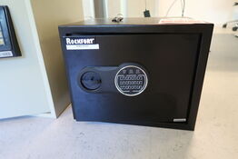 Pengeskab med kode og nøgle 