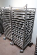 2 stk. HUPFER stikvogne inkl. 72 stk. gastrobakker