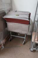 Kar på hjul inkl. indhold