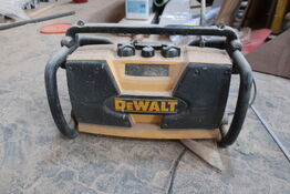 Radio DEWALT 