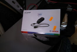 Lader BOSCH 2A Charger