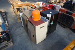 3 stk. terrassevarmer, 3 stk. el-radiator + 2 stk. tomme gasflasker 