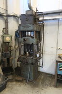 Hydraulisk presse JOHANNESSEN & LUND