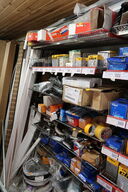 Div. Skruer, rawplugs, beslag, tape m.m.