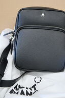 Taske MONTBLANC Montblanc Sartorial Messenger Nano Black Safiano Leather