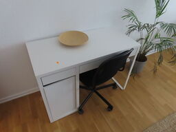 2 stk. borde, stole, planter, m.v.