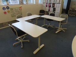 3 stk. Borde & 5 stk. Stole