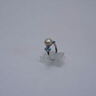 Ring af 9 kt. hvidguld med topaz,