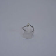 Diamantring af 9 kt. hvidguld.