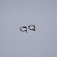 Par øreringe med laboratorieskabte diamanter, af 14 kt hvidguld