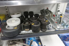 Hylde med div. varelager