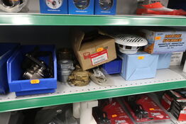 Hylde med div. varelager