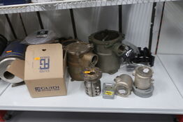 Hylde med div. varelager