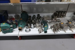 Hylde med div. varelager