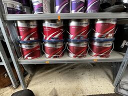 Hylde med div. Plejemidler HEMPEL m.fl.