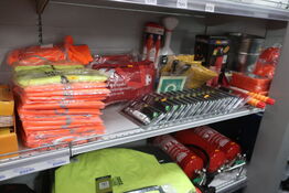 Div. Førstehjælpskit, sikkerhedsveste m.m.