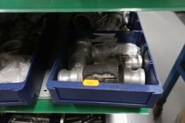 Hylde med div. Fittings