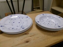 8 stk. plasttallerken, musselmalede