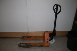 Palleløfter med korte gafler 2000 kg. 