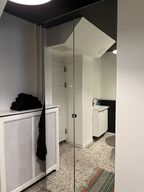 Spejlskab inkl. Indhold med div. Hår produkter