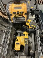 Dyksav + Radio+Batteri/Oplader DEWALT