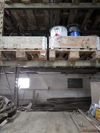 2 stk. paller med indhold