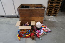 Diverse legetøj mm.