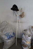 Stumtjener samt vægtæppe