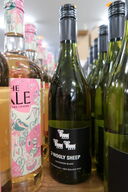 6 fl. Hvidvin 3 WOOLY SHEEP SAUVIGNON BLANC 