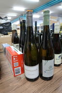 2 fl. Hvidvin RIESLING (se billeder)