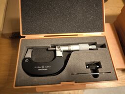 4 stk. Mikrometerskruer MITUTOYO 25-50 MM