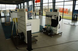 Udstillingsmøbler med indhold