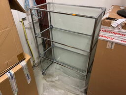 Glas rullemontre med stål ramme