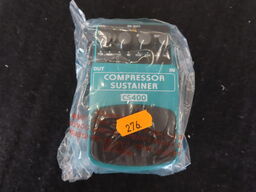 Guitarpedal - Compressor sustainer CS400 - BEHRINGER