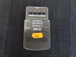 Guitarpedal - Chorus space-c CC300 - BEHRINGER