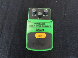 Guitarpedal - Vintage tube overdrive TO800 - BEHRINGER