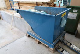 Vippecontainer med indhold